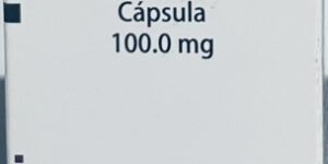 Generico Itraconazol 100 mg caja con 15 tabletas