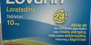 Lovarin Loratadina 10 mg caja con 10 tabletas